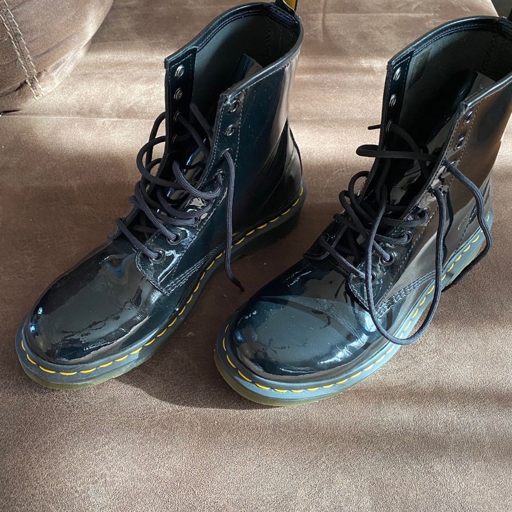 Dr. Martens 1460w The original. Women